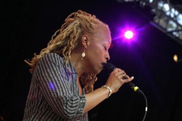 È morta Cassandra Wilson, cantante jazz vincitrice di due Grammy Award