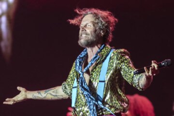 “L’incredibile avventura di Jovanotti”, in un docufilm viaggio nella vita e nella musica di Lorenzo Cherubini