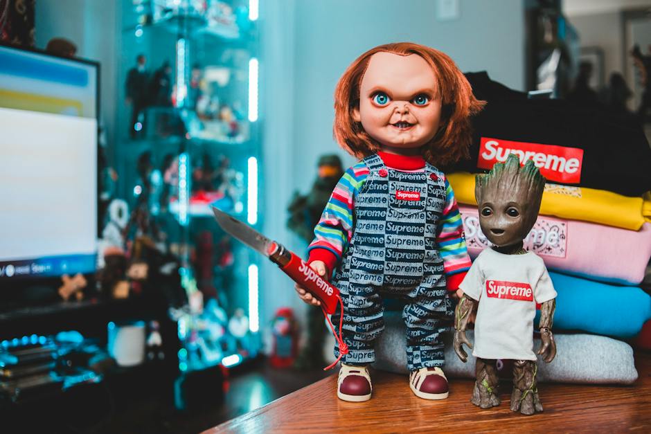 Image of horror dolls with a creepy aesthetic