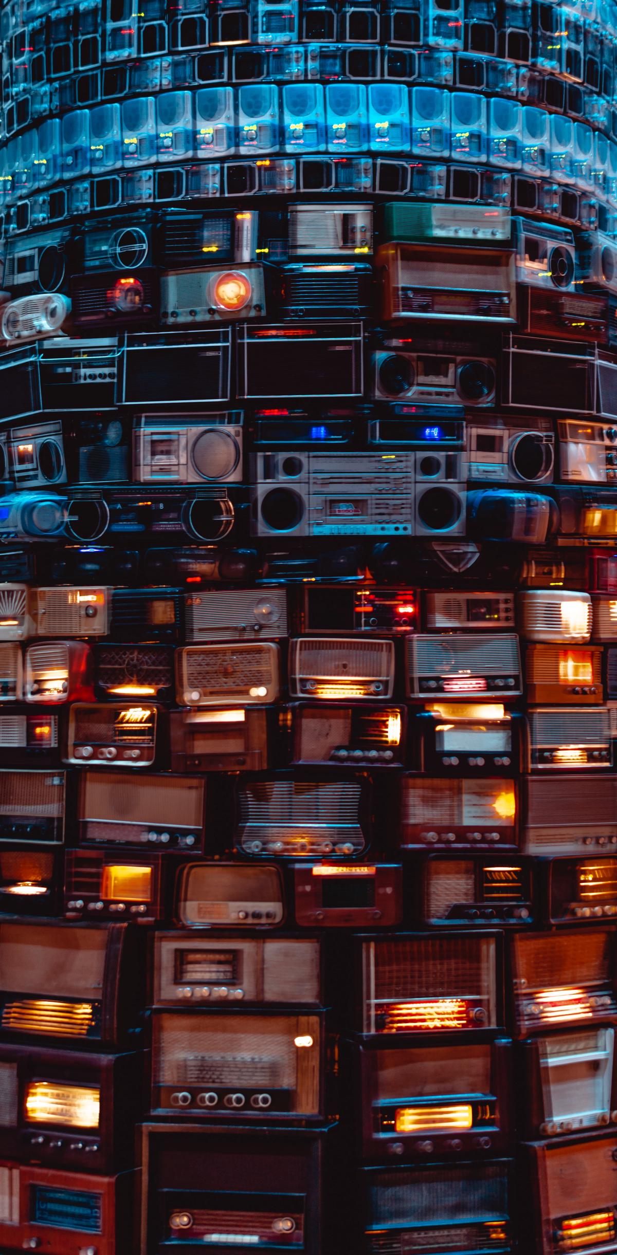 Illustration of various live sound speakers